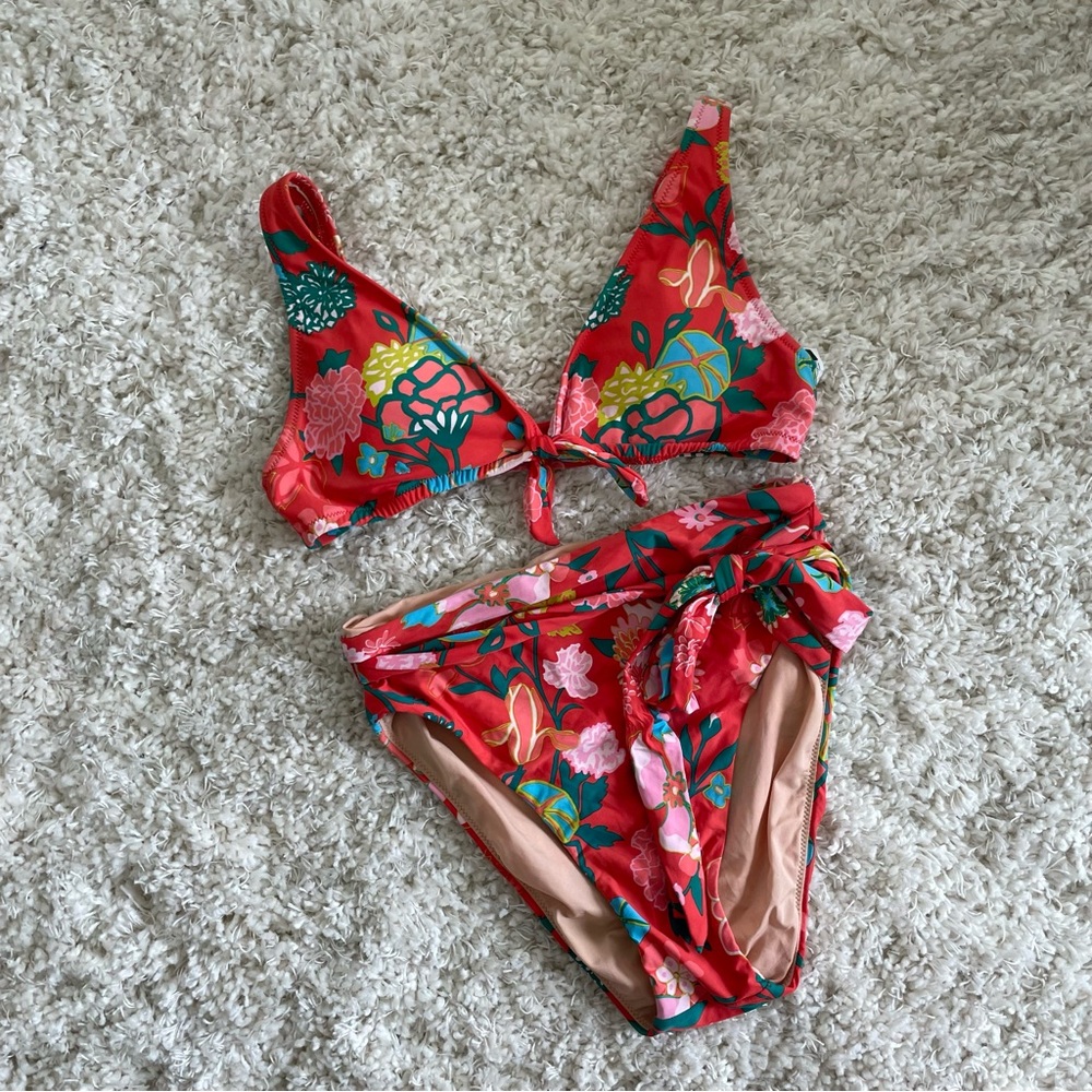 J. Crew Coral Pink and Green Tie Front Painted Floral Bikini Size Small